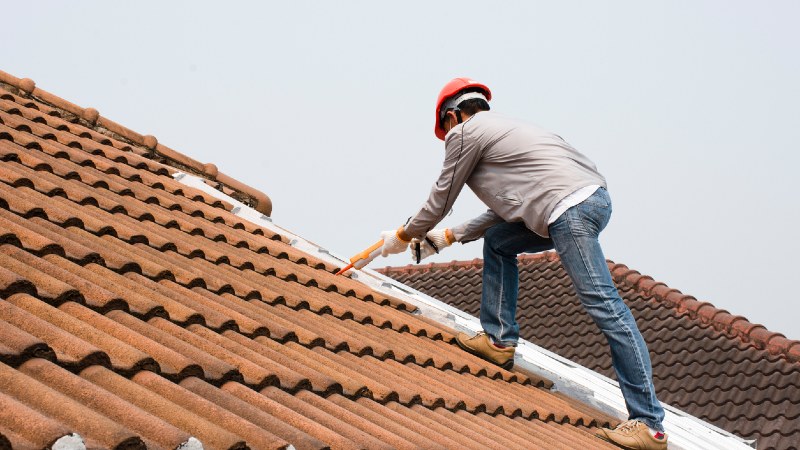 prix renovation faitage toiture